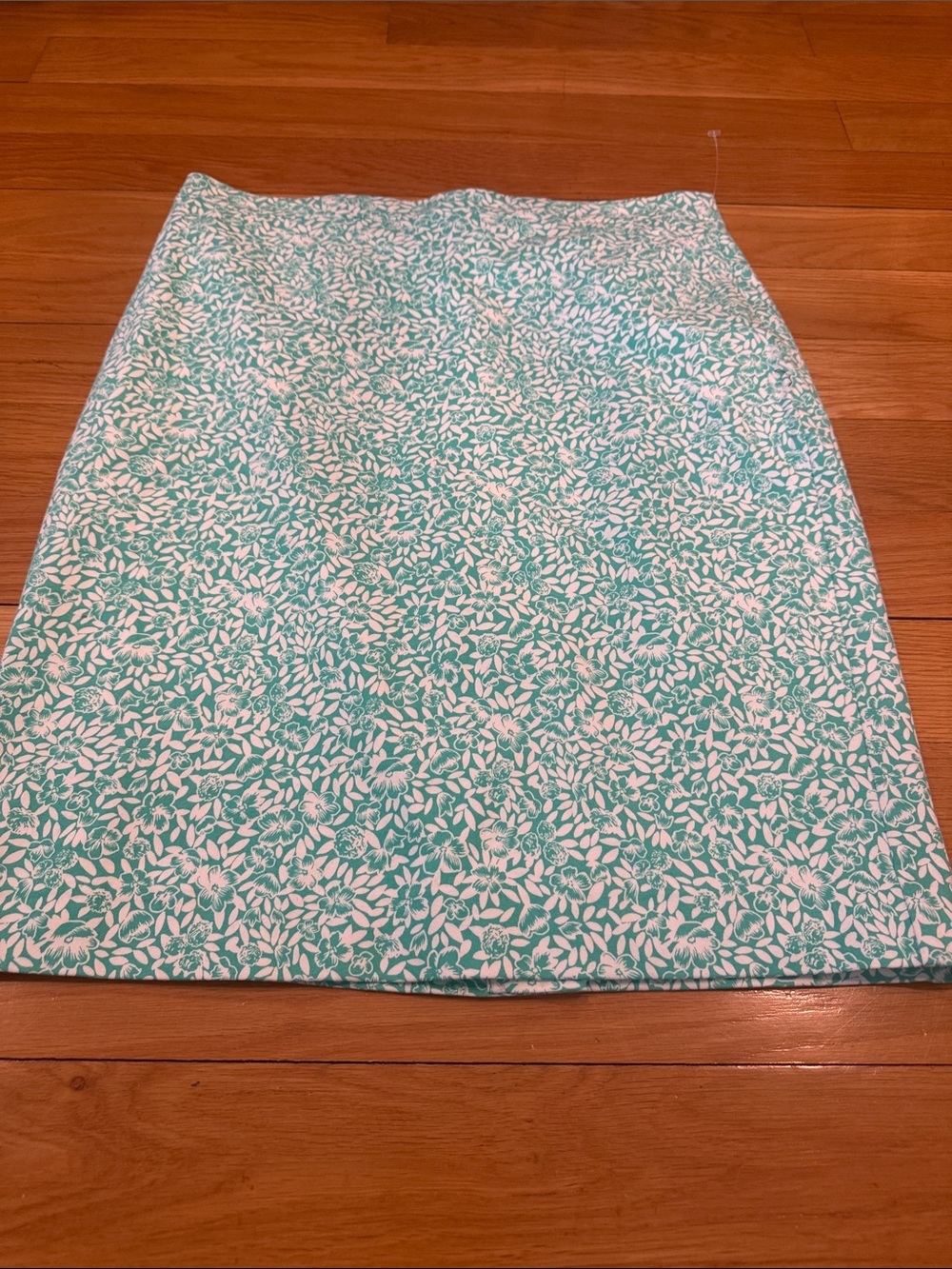J.Crew women’s floral pencil skirt size 8 .NWT